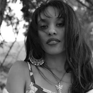 Meet your Posher, Genesis